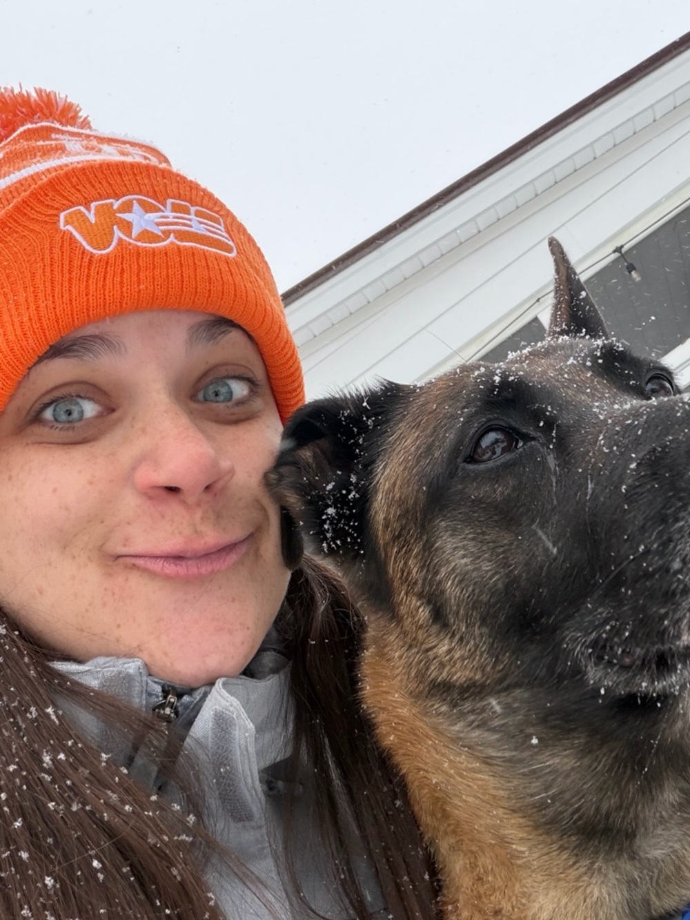 Meet your Posher, Eli